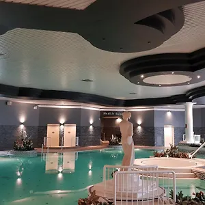 Rochestown Park & Leisure Centre 4* Cork